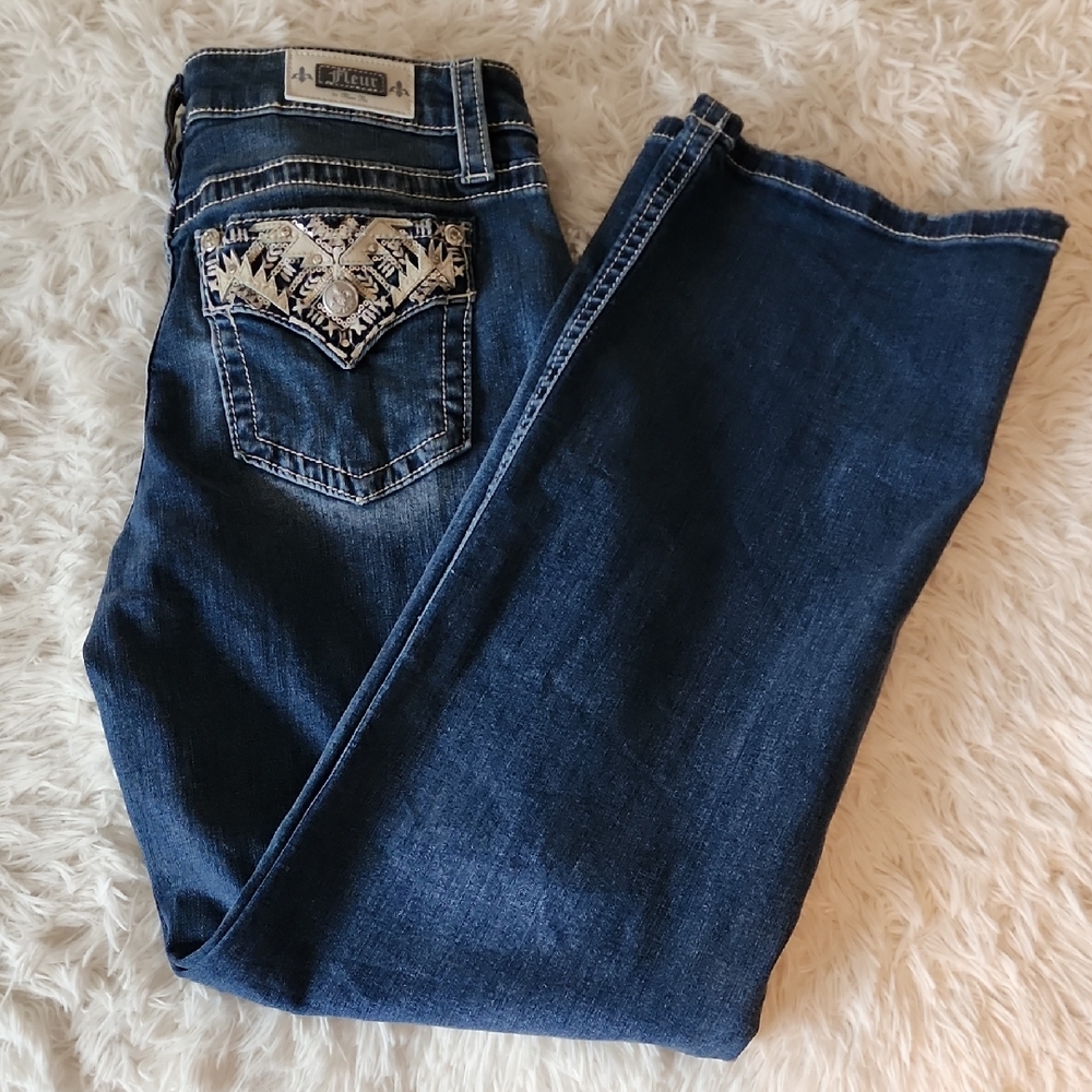 Miss Me Fleur Blue Embroidered Women's Jeans Brand New 98 % Cotton